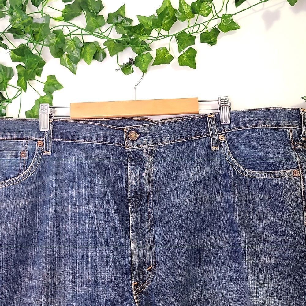 Levi's. 550. Classic Blue Denim Jeans. Size 48X32. EUC - Picture 2 of 10